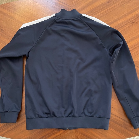 Tottenham Hot Spur Jacket - Picture 5 of 6